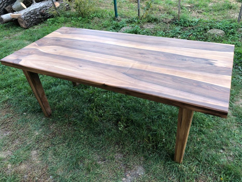 Столи та столики з натуральної деревини 5000 грн.