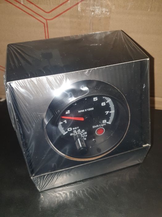 Тахометр на бензиновий двигун від 1 до 8 циліндрів