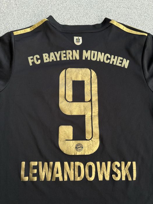 lewandowski bayern monachium adidas