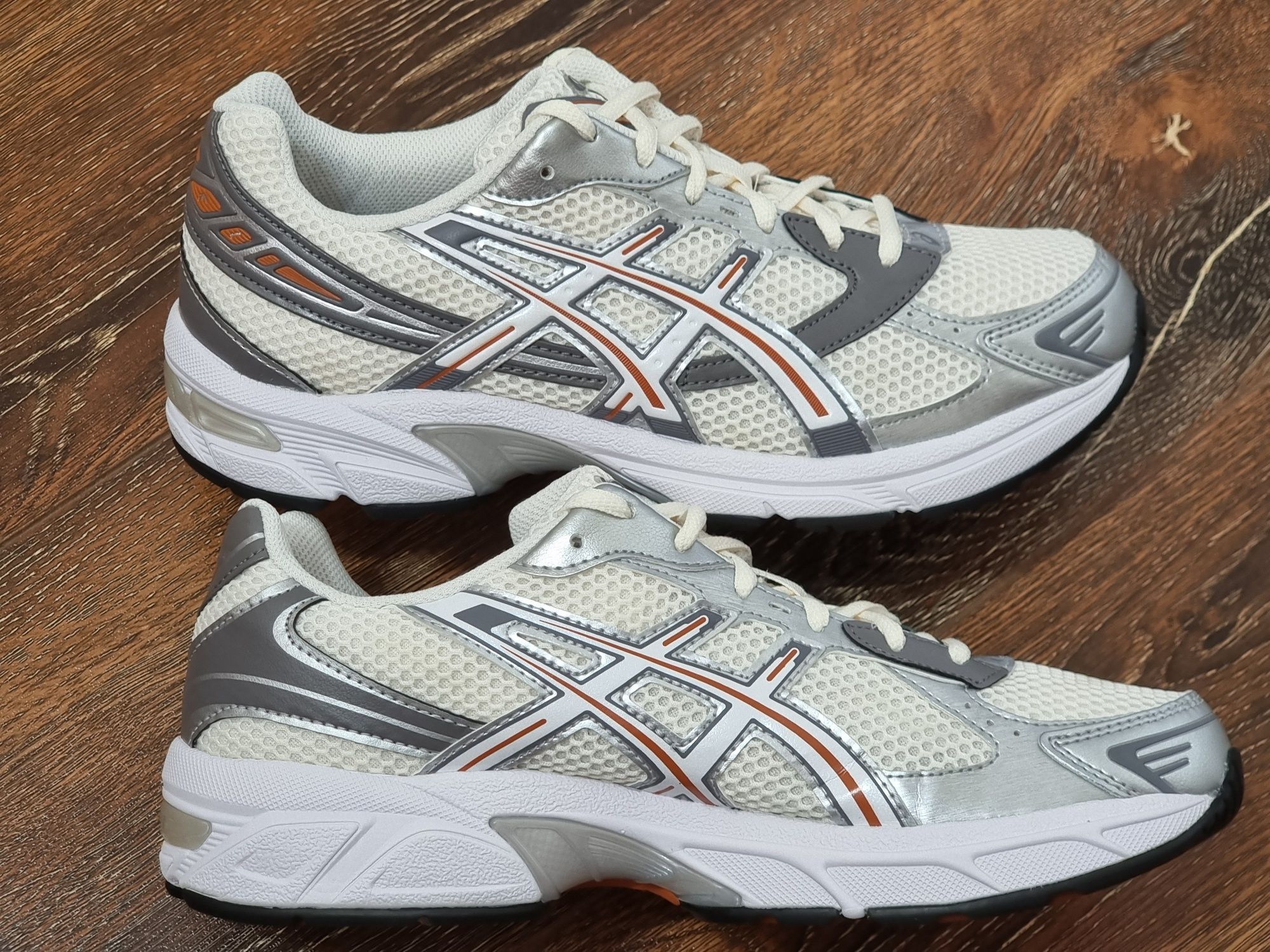 Оригінал 100% кросівки asics gel 1130 eur 42