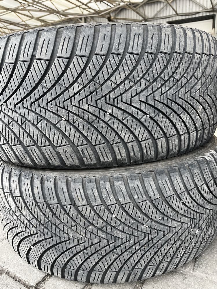 Продам резину 275/40 r20