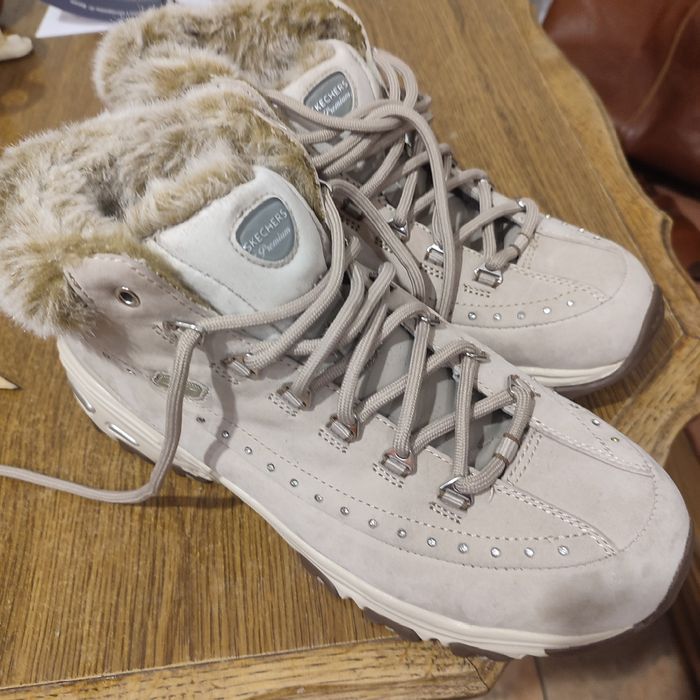 Кросівки жіночі зимові