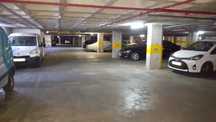 Estacionamento para Mota na rua Jorge Barradas , Benfica