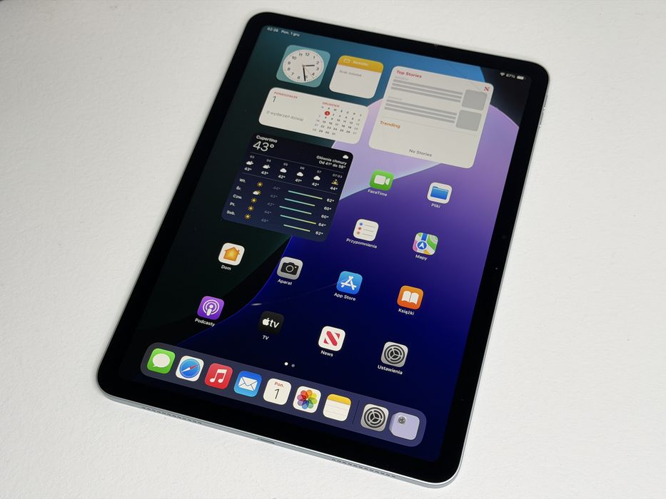iPad Air 6 (A2902) - Apple M2 - 128GB - pęknięty - faktura VAT 23%