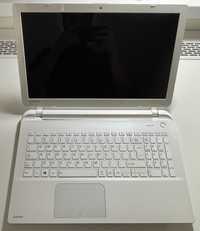 Laptop 15,6" biały. SSD. Toshiba Satellite. Zasilacz w zestawie