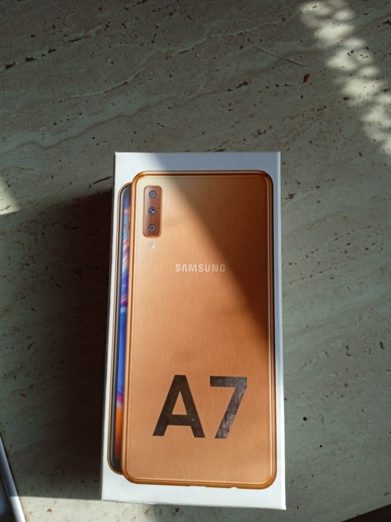 sprzedam telefon   Samsunga Galaxy A7