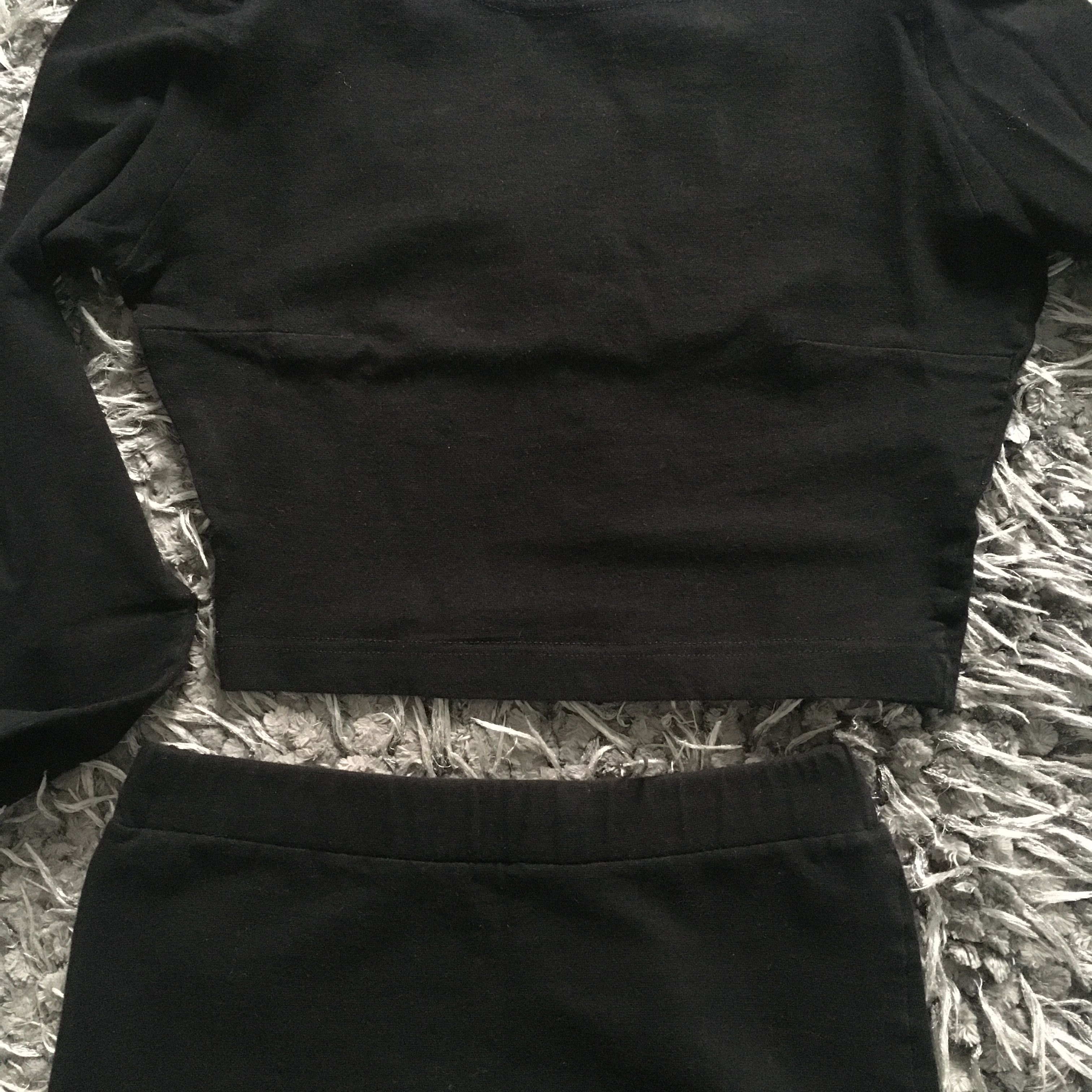Czarny Komplet obcisła spódnica + crop top z długim rękawem XS