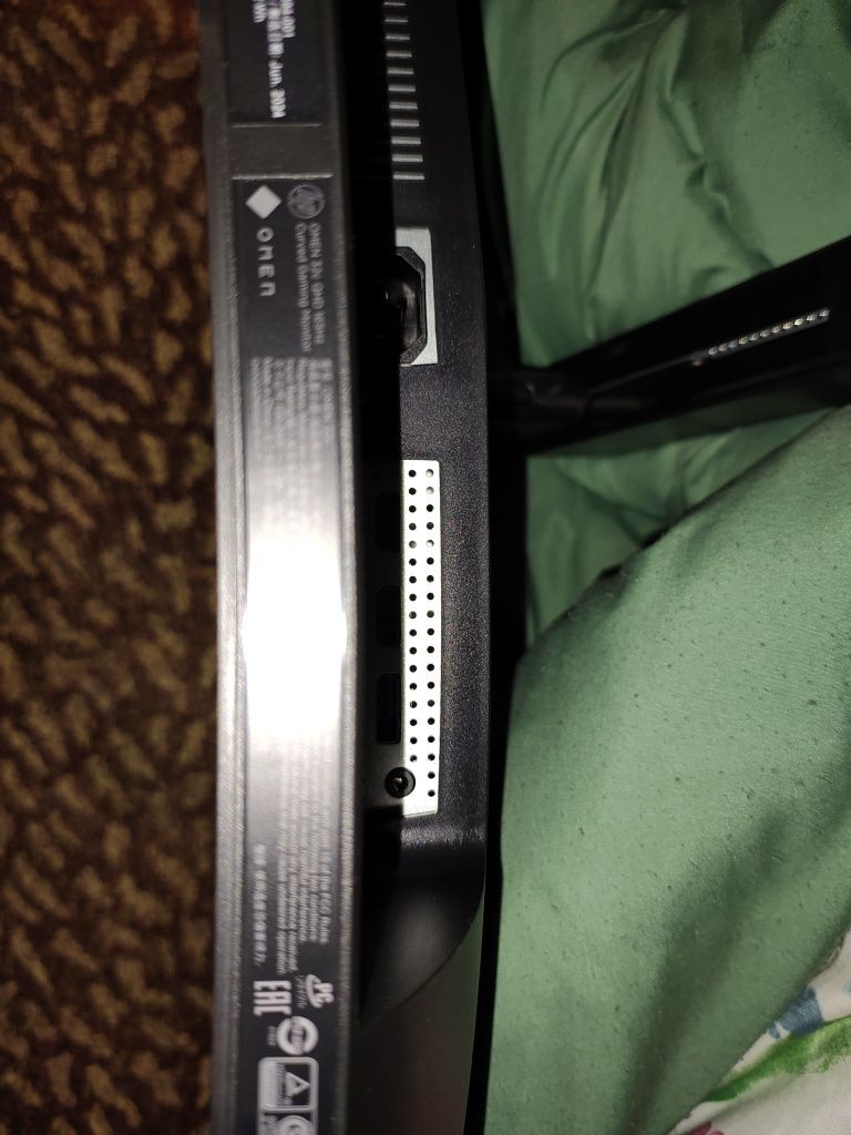 Monitor HP omen c32