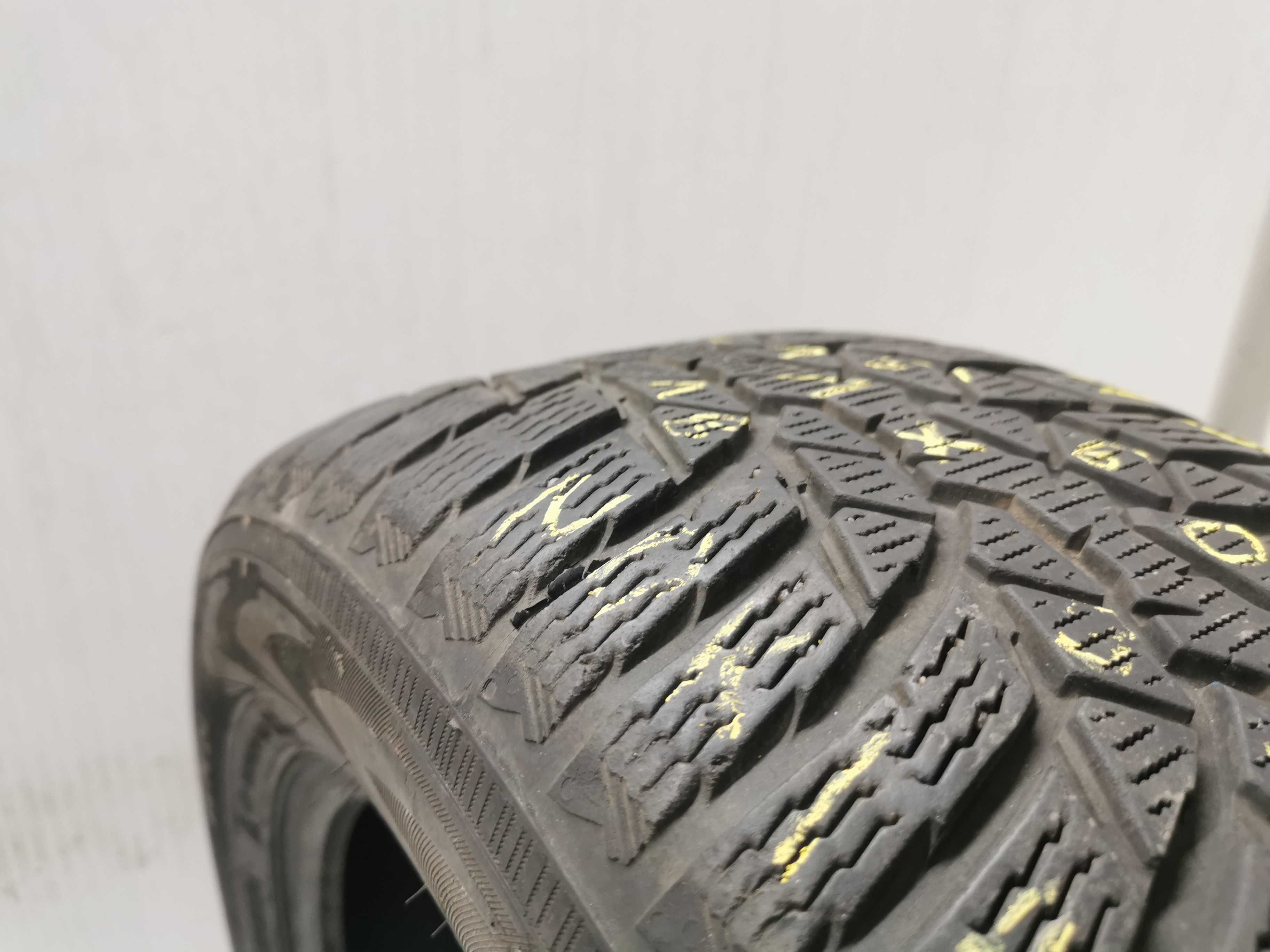 Nokian WR D4 215/60r17 96H N1300