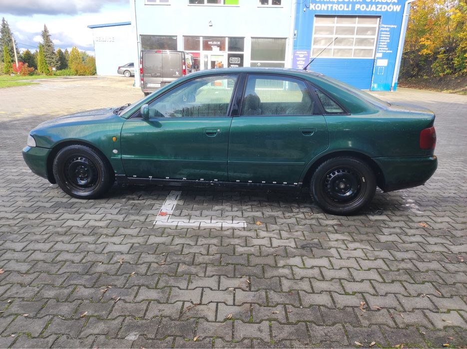 Audi A4 sedan 97r zadbany ważne O.C i przegląd