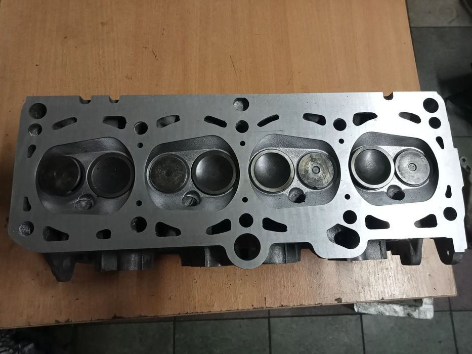 głowica vw audi 1.6 8v akl 06b103373a po regeneracji