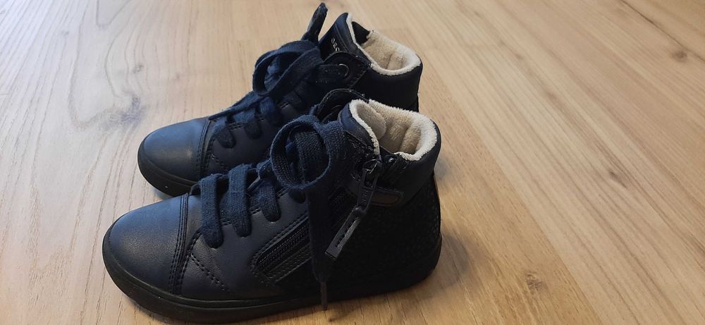 Buty jesienne dziewczęce Geox Respira 28