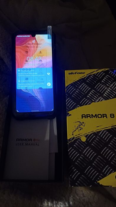 Vendo telemóvel  armor 8
