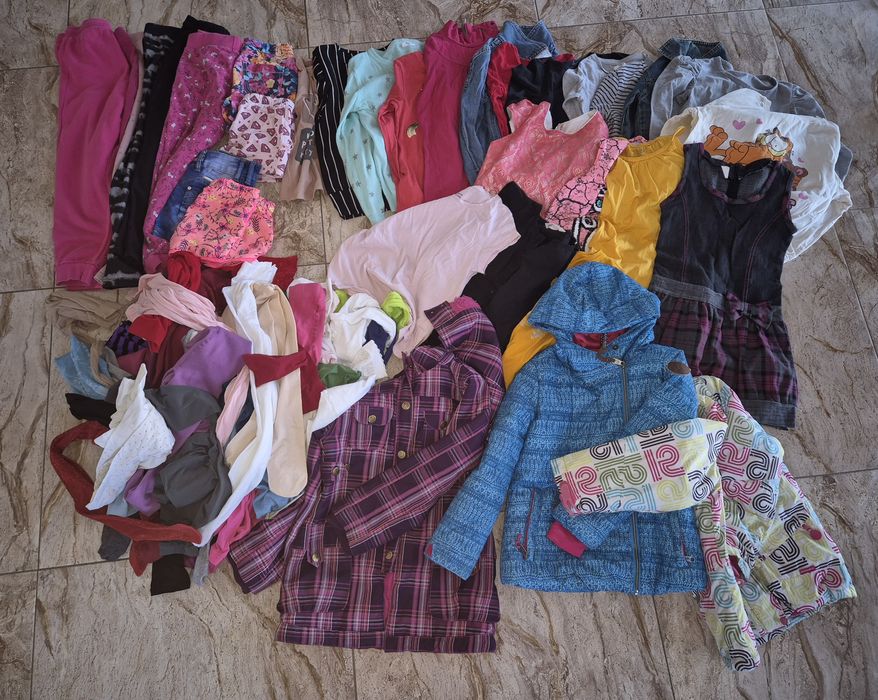 Ubranka dla dziewczynki 128