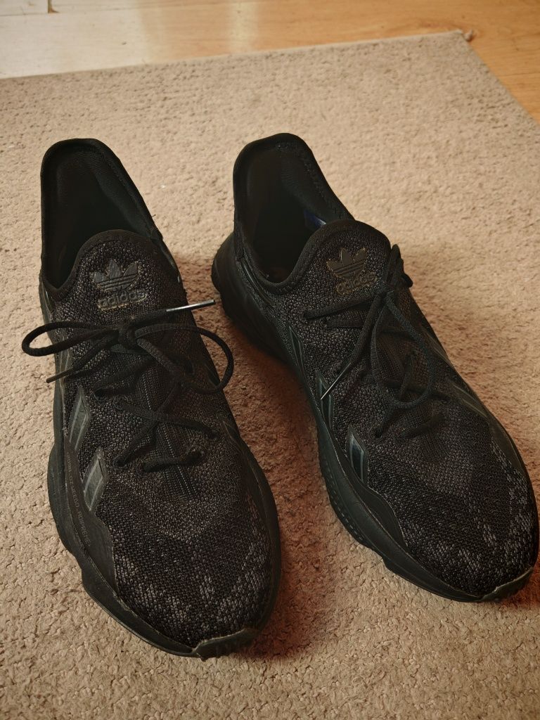 Tênis Adidas  Ozweego 42