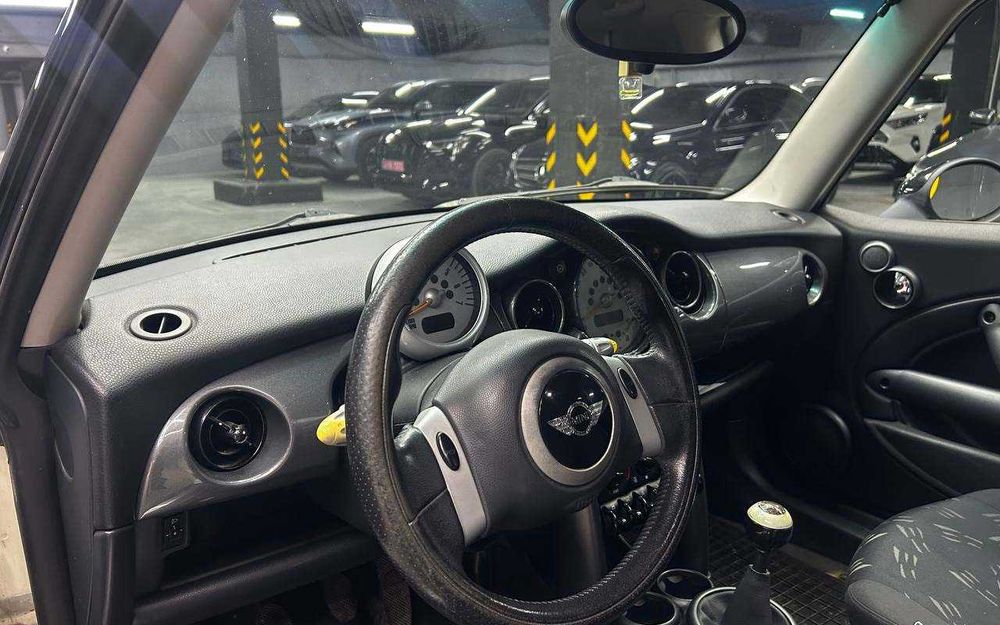 MINI One 2005 року