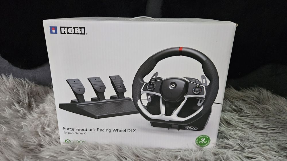 Kierownica Hori Force Feedback Racing Wheel DLX - Xbox Series X / PC