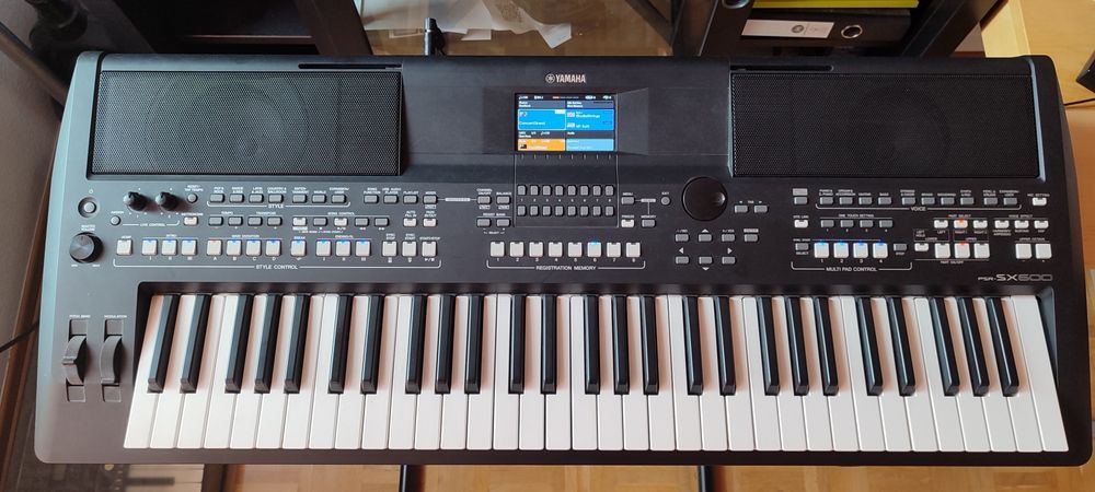 Yamaha PSR SX-600