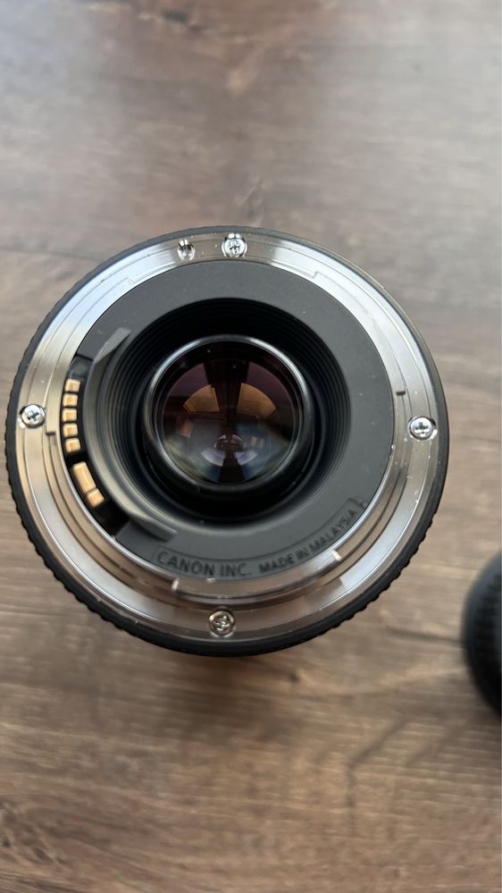 Объектив canon EF 75-300mm