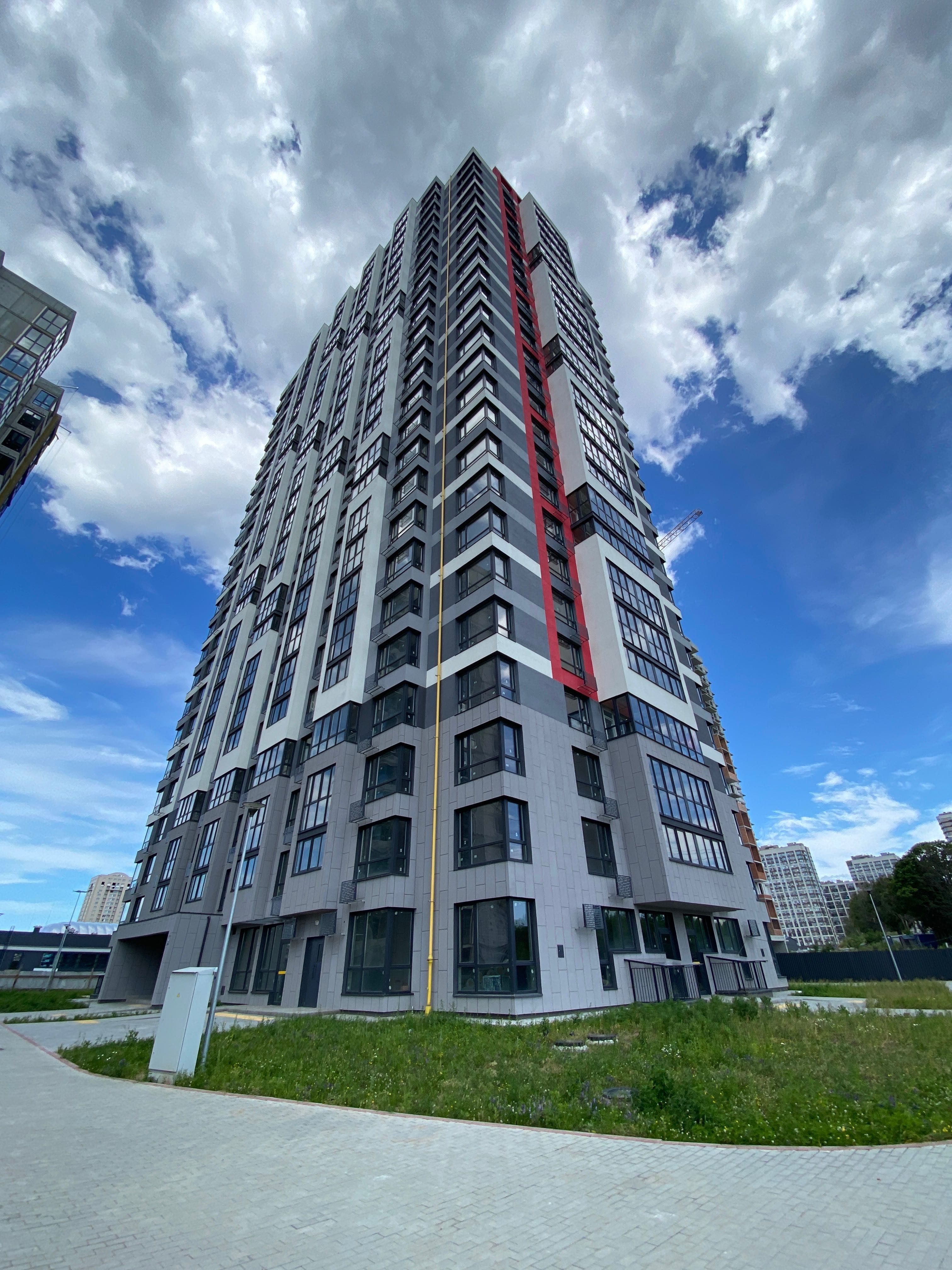3-кімнатна квартира, 91 кв.м., 7 квартал / Варшавський м-н, Ретровіль