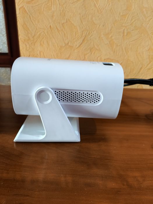 Проектор Yoton Y4 White