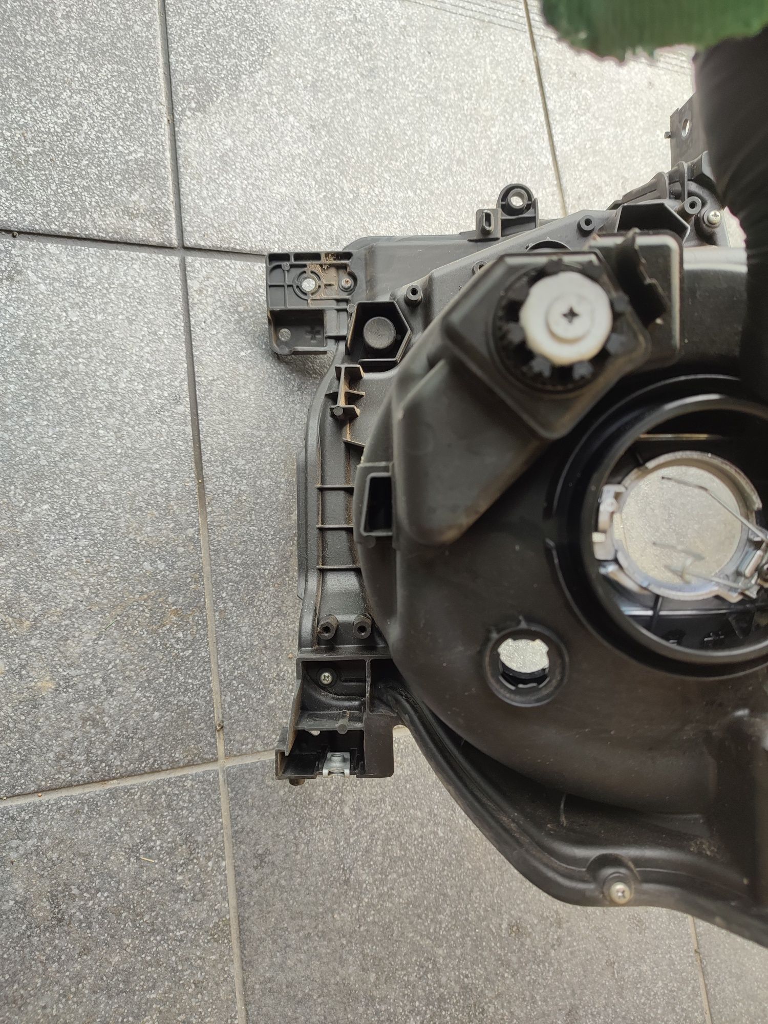 Lampa prawa przednia Suzuki ignis III idealna