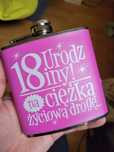 Piersiówka zabawna prezent osiemnastka 18