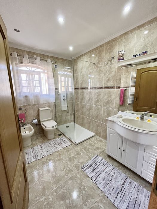 Excelente moradia T4+1