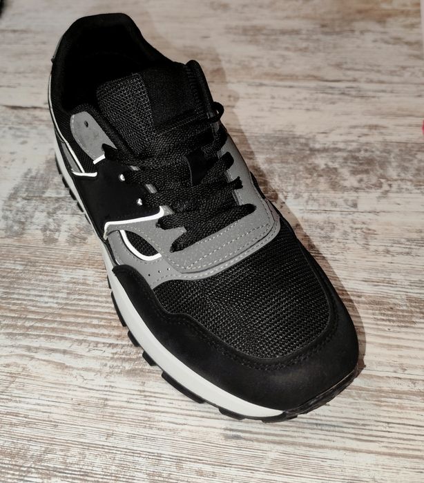 Кросівки Yuki чоловічі 43