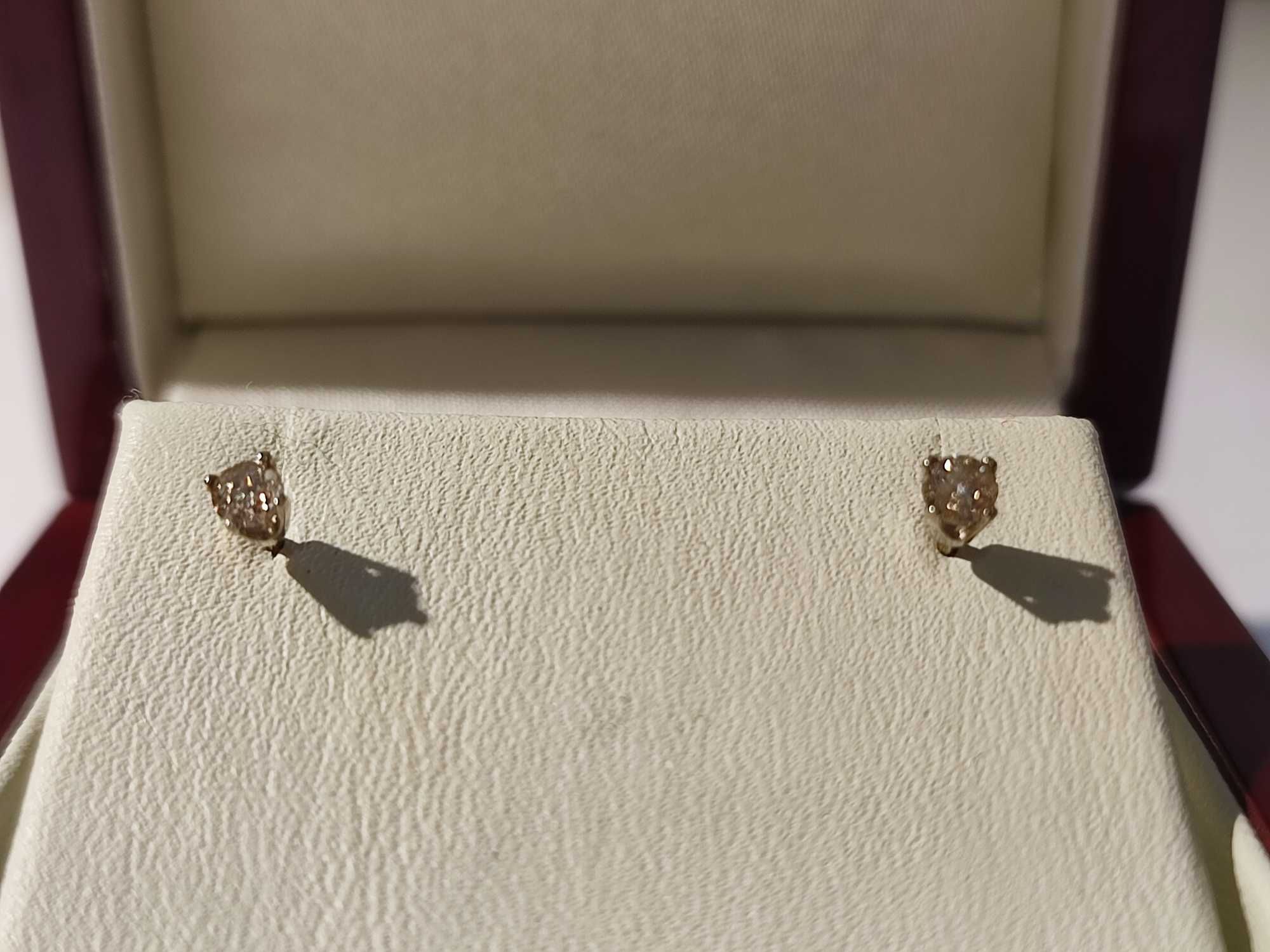 Kolczyki z białego złota 585 z brylantem 0.15 ct. I1/J