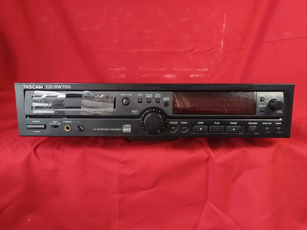 TASCAM  RW 700 gravador cd’s