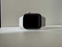 Смарт-годинник Apple Watch Series 8 41mm Starlight
