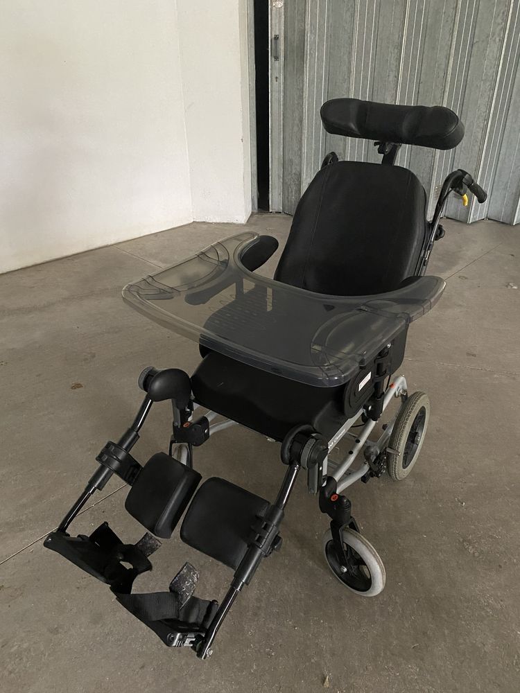 Cadeira rodas Rea Clematis