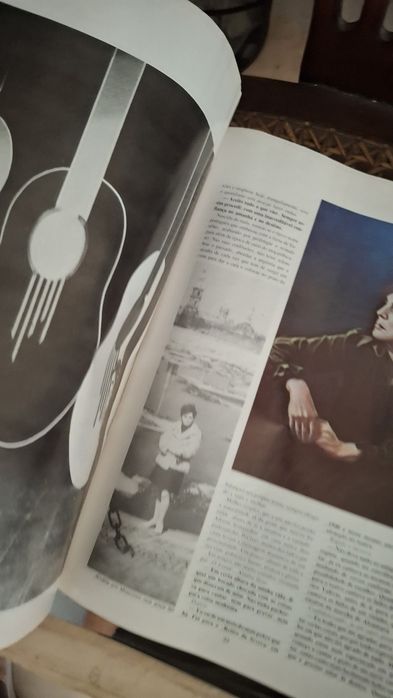 Amália Rodrigues revista 1982 Turi