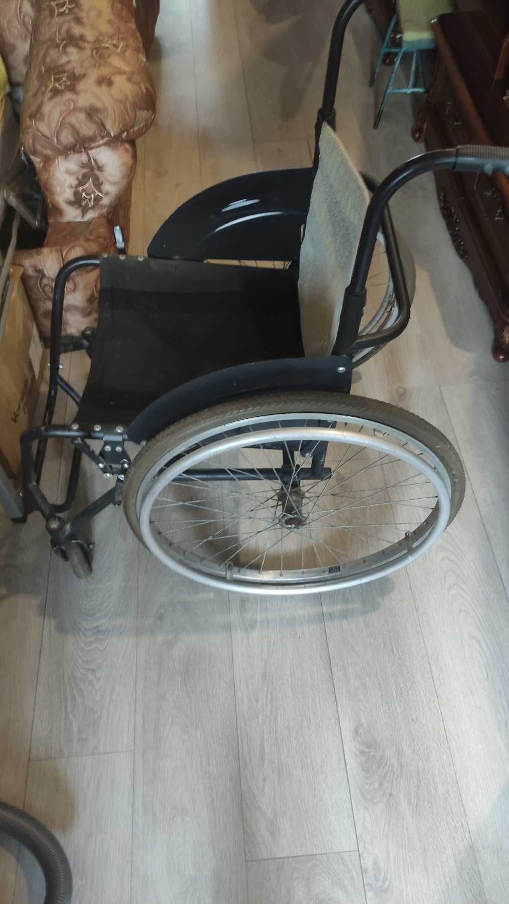 Продам активную инвалидную коляску