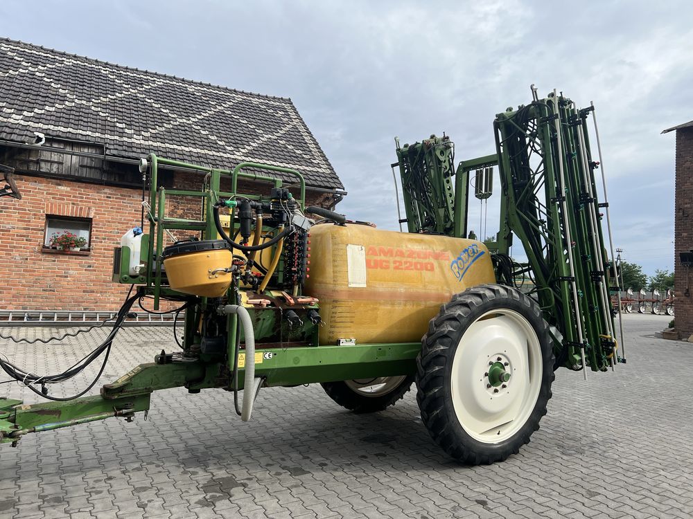Opryskiwacz Amazone UG 2200
