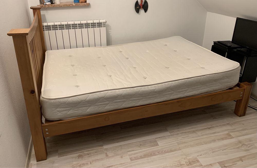 Drewniane łóżko 130x190