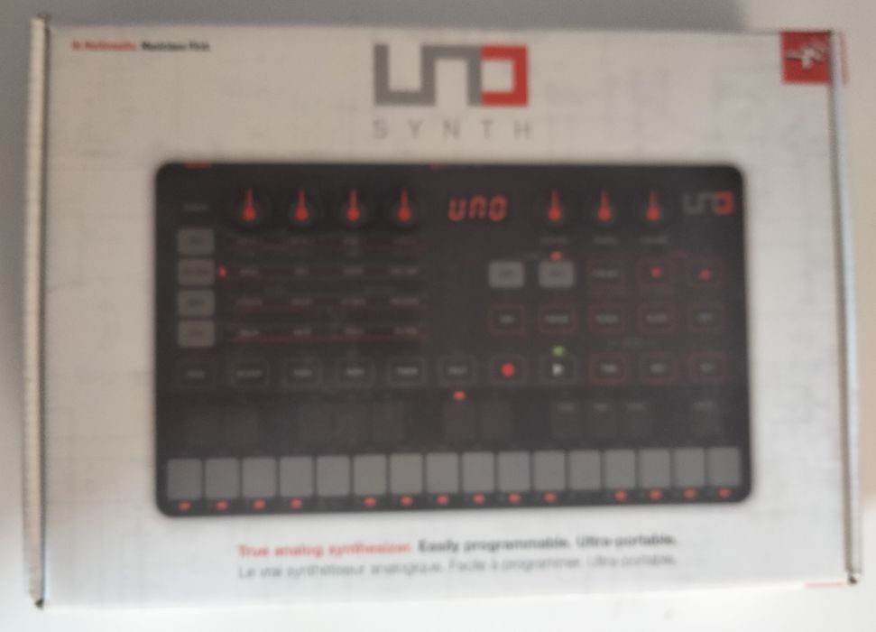 Uno Synth sintetizador portatil