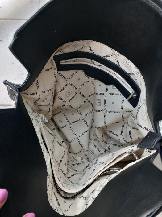 Używana torebka do ręki Monnari