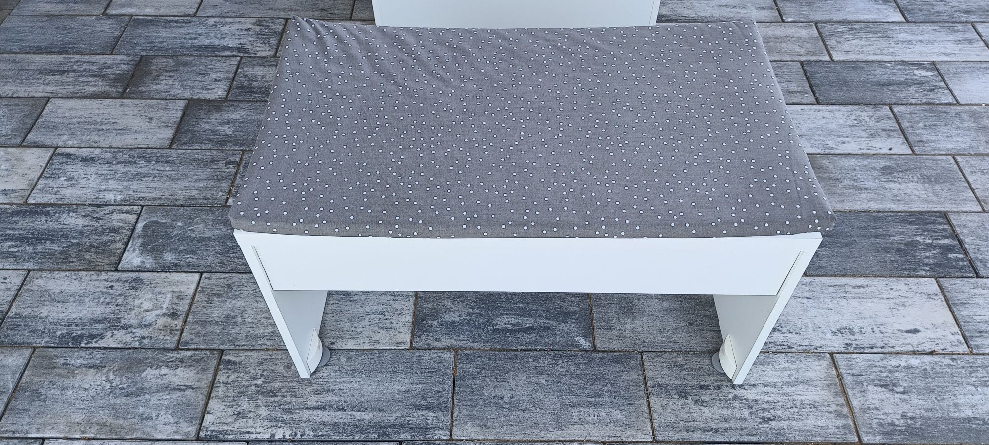 IKEA stuva - siedzisko / szafka na zabawki