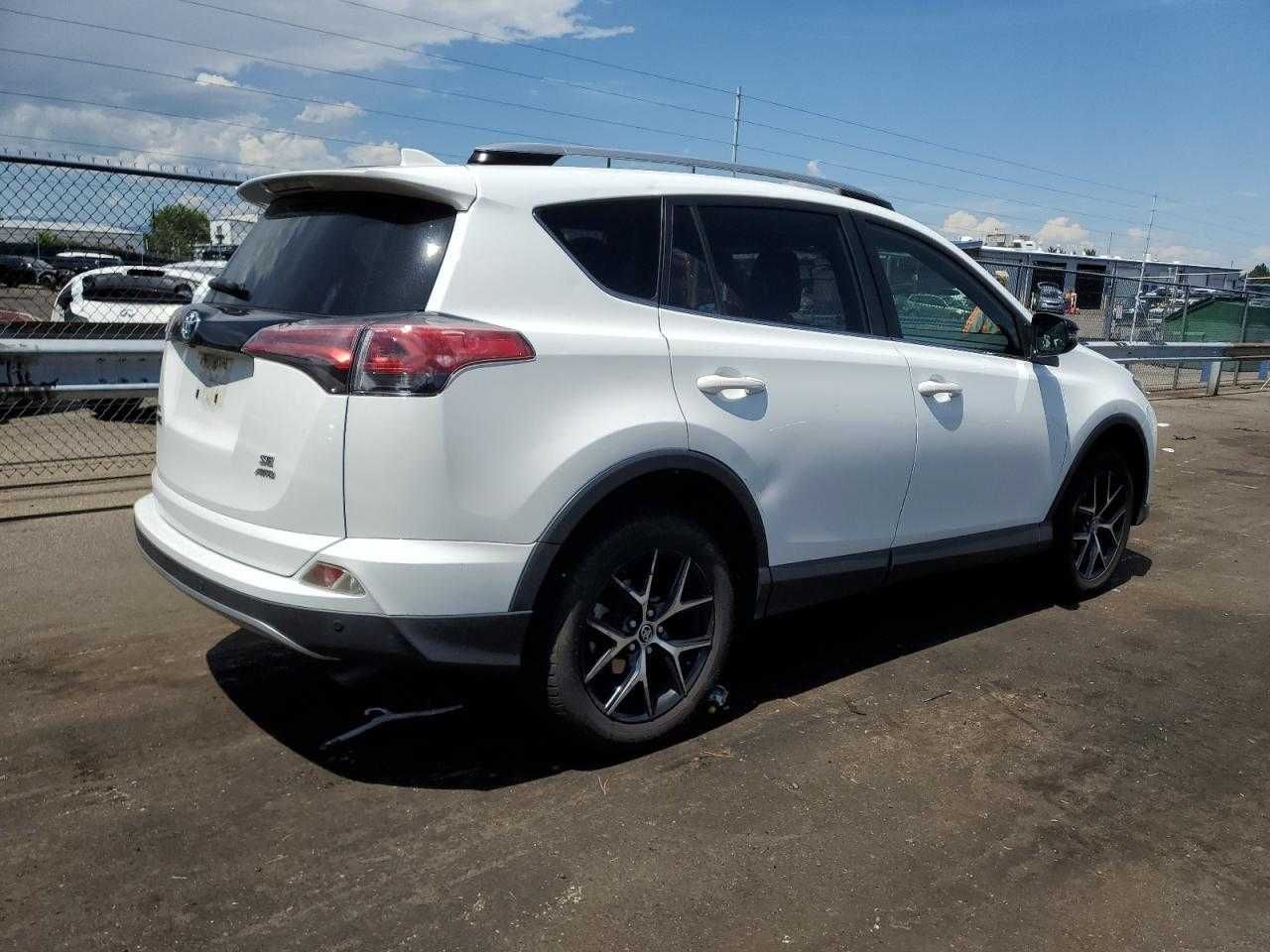 Бампер, крило, фара, капот Toyota RAV4 2016 - не разборка комплект