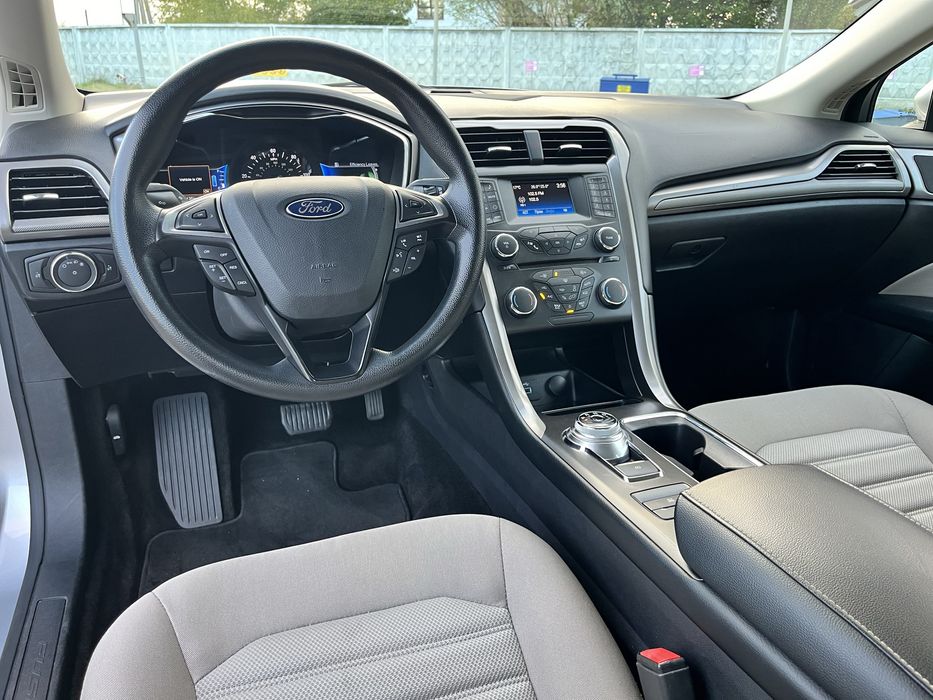 Ford Fusion гібрид