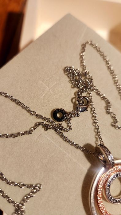 Colar em prata com caixa e saco