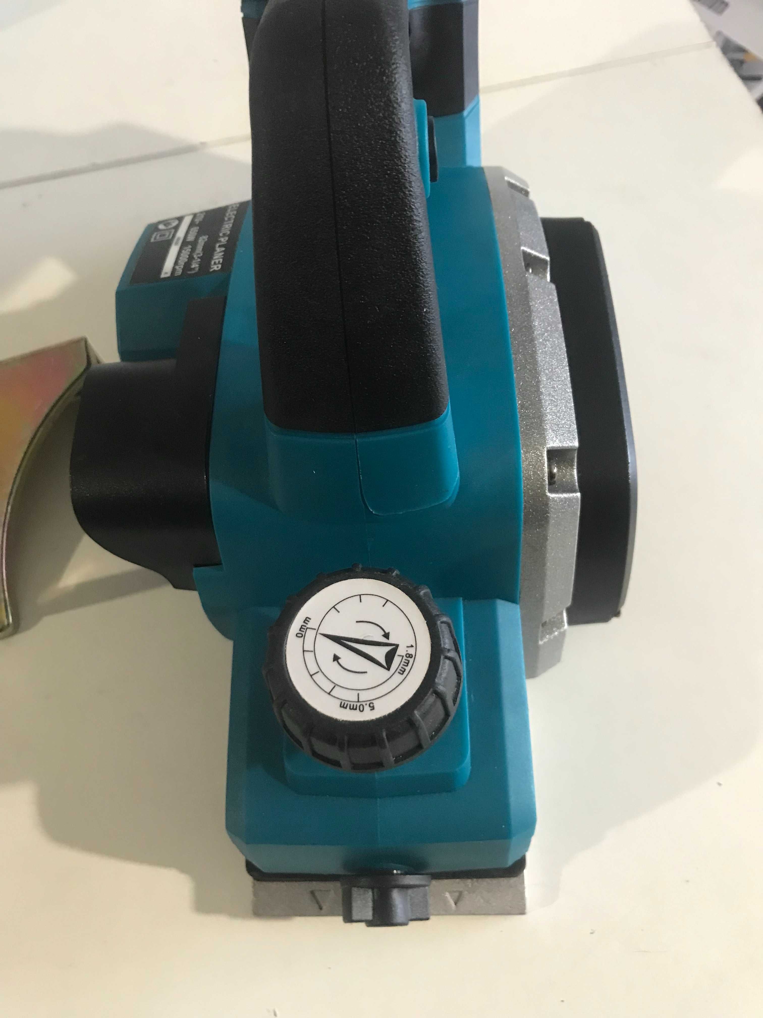 Рубанок акумуляторний  HEBERUCK для батареї Makita 18 В, 3200 об./хв.