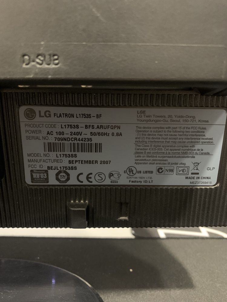 Монитор LG l1753s-bf 17”