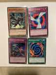 100 Cartas Yugioh+40 Sleeves