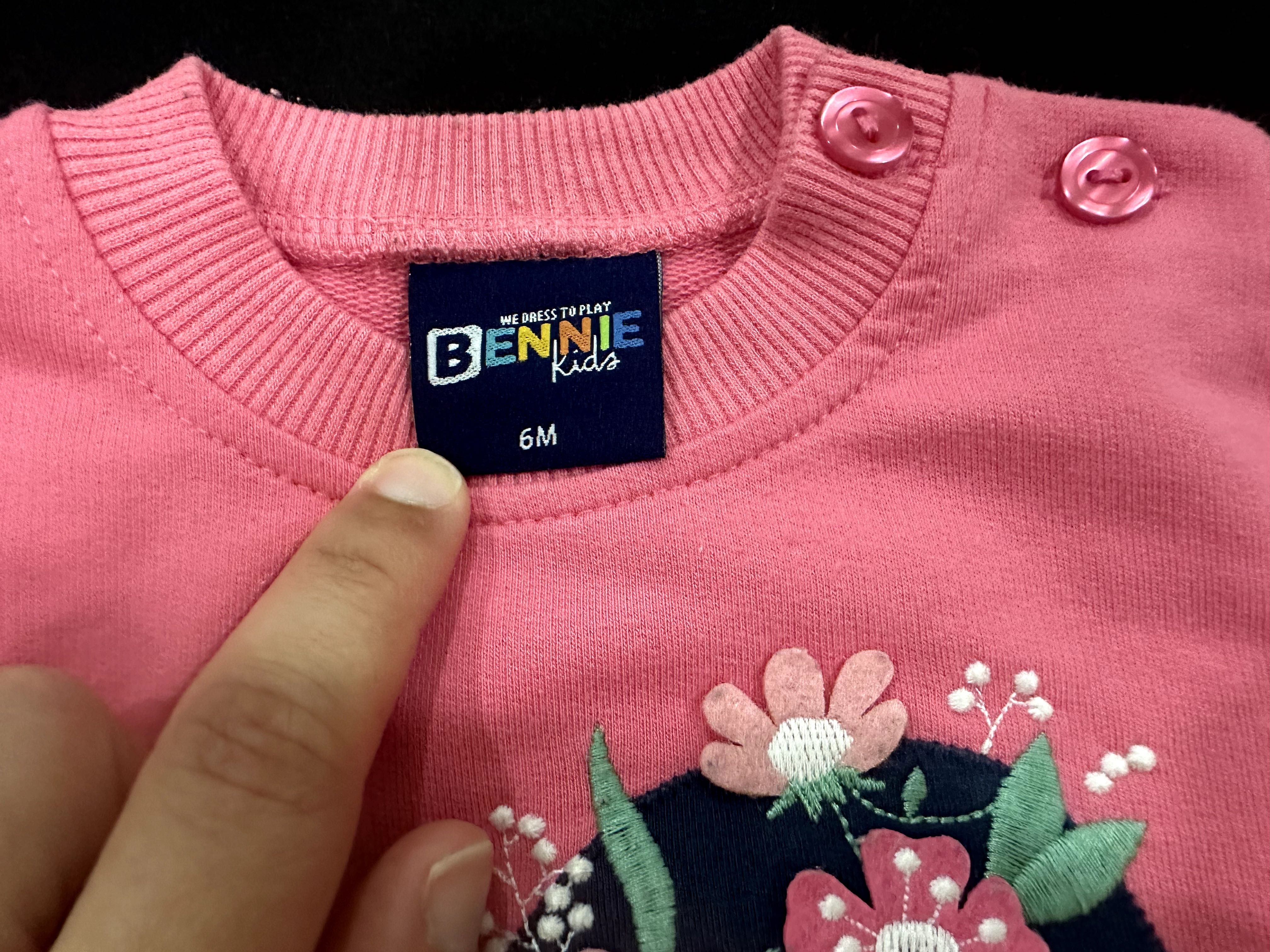 Camisola Rosa com Flores em Relevo 6M como NOVA