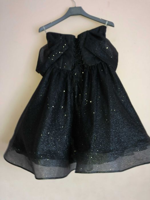 Черное вечернее платье