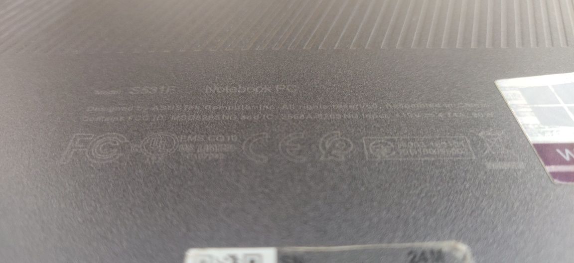 Asus VivoBook - Intel Core i5 - 8.0GB RAM - Usado em bom estado