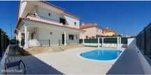 Moradia T4 com piscina e jardim para arrendar – Atalaia, Montijo